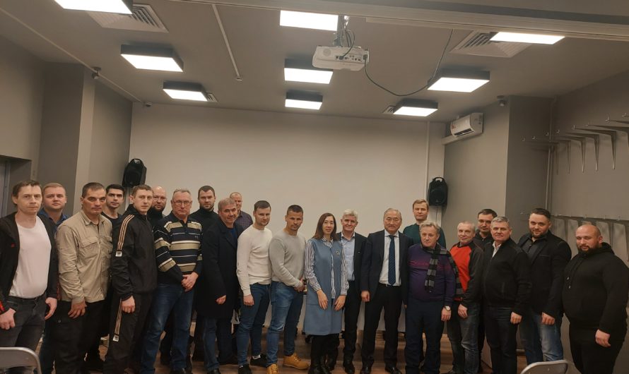 Поздравляем Виктора Геннадьевича